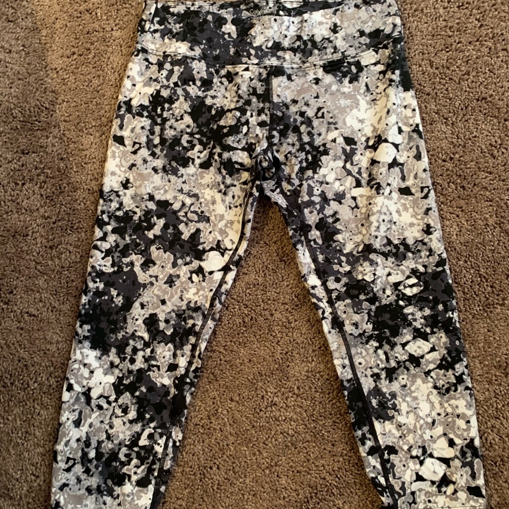 Calvin Klein cropped workout leggings